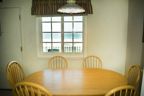 The Beach Cottage - Dinning Table